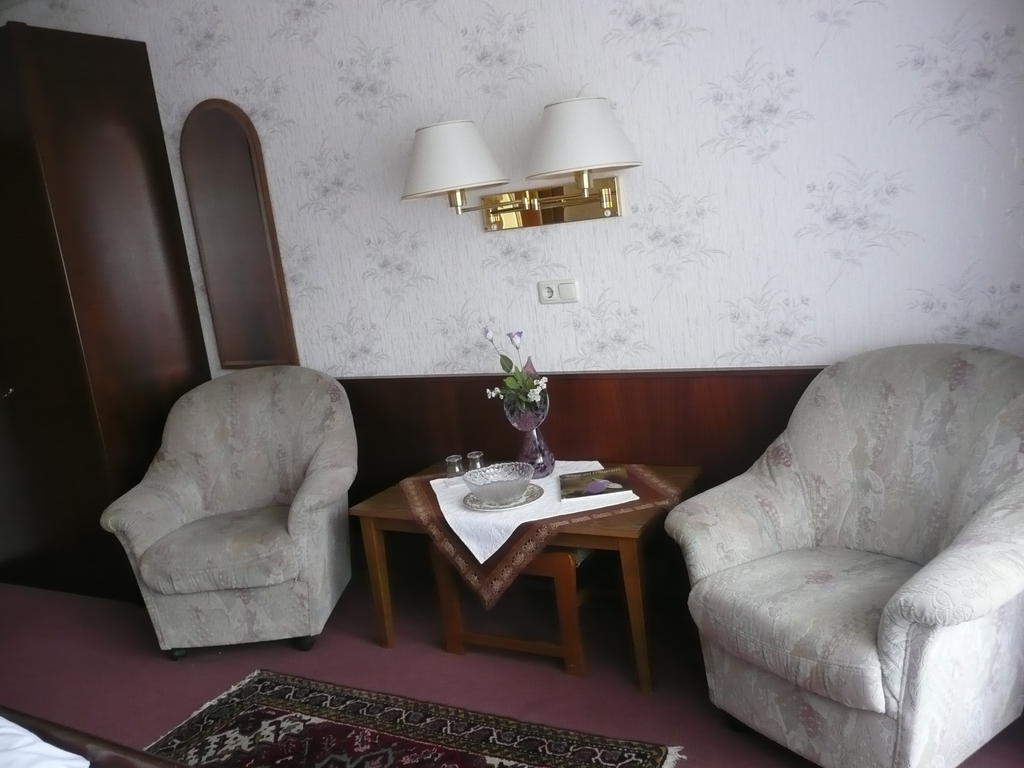 Hotel Olympia Бад-Орб Номер фото
